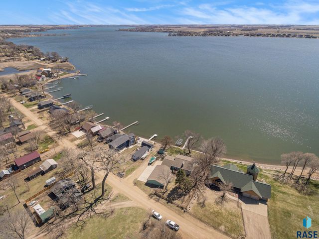 6111 Dakota Ave Avenue, Madison, SD 57042