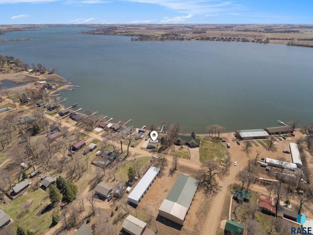 6111 Dakota Ave Avenue, Madison, SD 57042