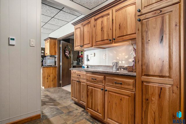 6111 Dakota Ave Avenue, Madison, SD 57042