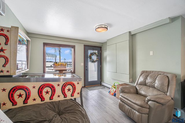 6111 Dakota Ave Avenue, Madison, SD 57042