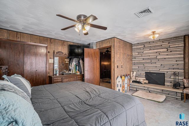 6111 Dakota Ave Avenue, Madison, SD 57042