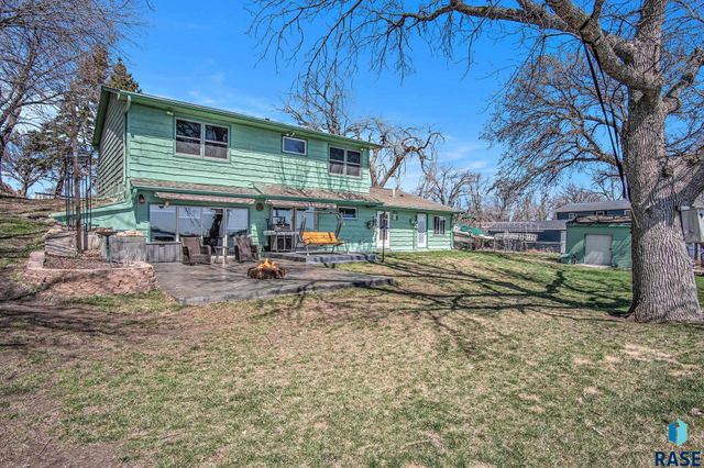 6111 Dakota Ave Avenue, Madison, SD 57042