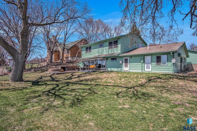 6111 Dakota Ave Avenue, Madison, SD 57042