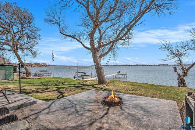 6111 Dakota Ave Avenue, Madison, SD 57042