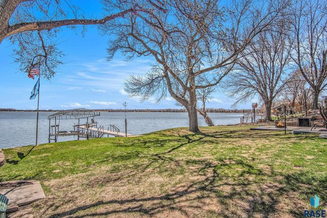 6111 Dakota Ave Avenue, Madison, SD 57042