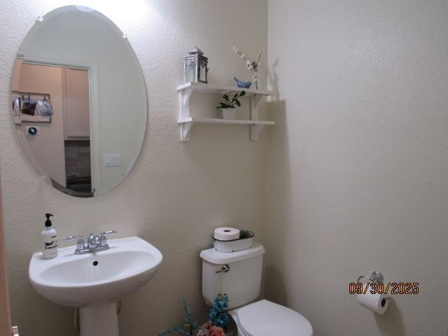 289 Gold King Dr, Valley Springs, CA 95252