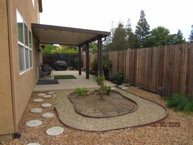 289 Gold King Dr, Valley Springs, CA 95252