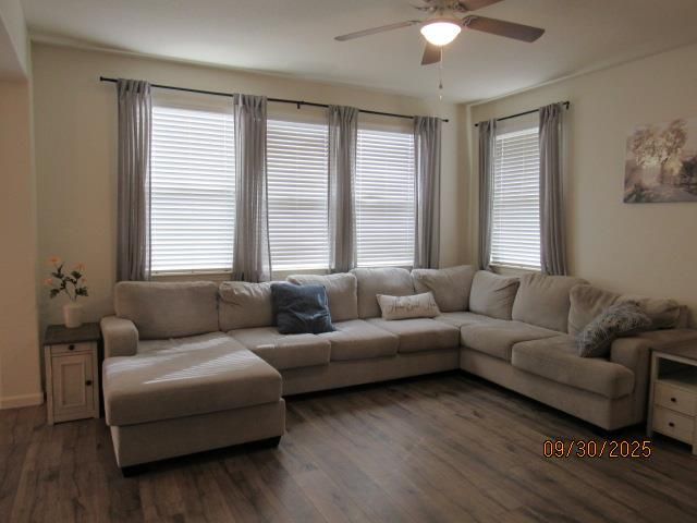 289 Gold King Dr, Valley Springs, CA 95252