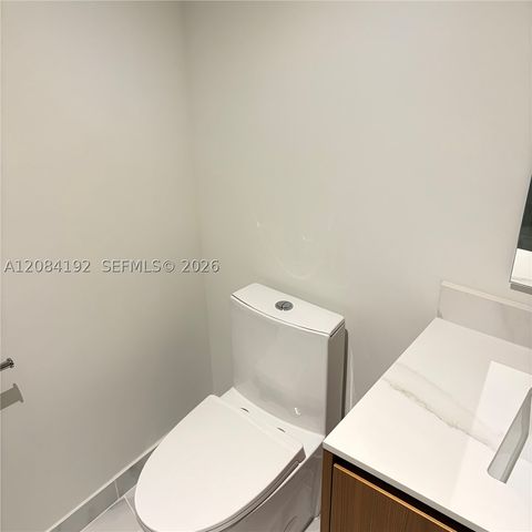 1400 Biscayne Blvd 2003, Miami, FL 33132