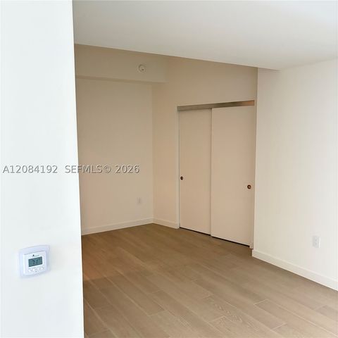 1400 Biscayne Blvd 2003, Miami, FL 33132