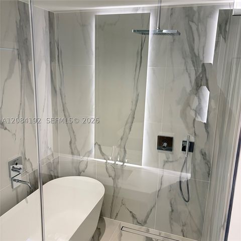 1400 Biscayne Blvd 2003, Miami, FL 33132