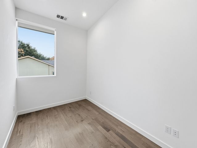 4814 Manett Street, Dallas, TX 75204