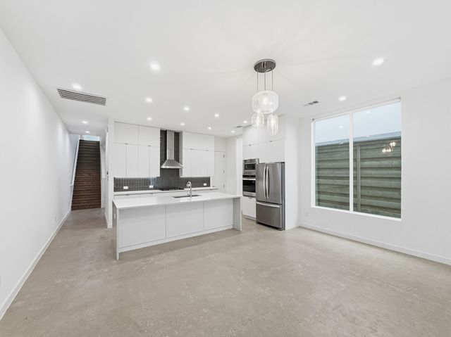 4814 Manett Street, Dallas, TX 75204