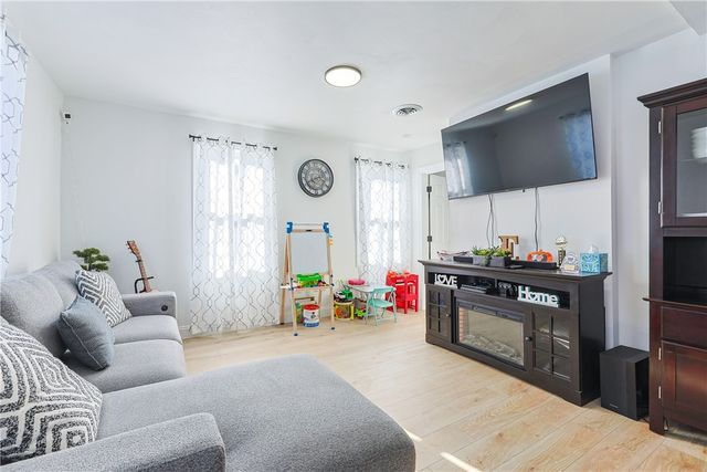 13 Bettez Street, Warwick, RI 02893