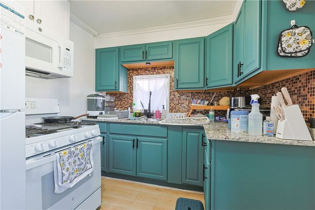 13 Bettez Street, Warwick, RI 02893