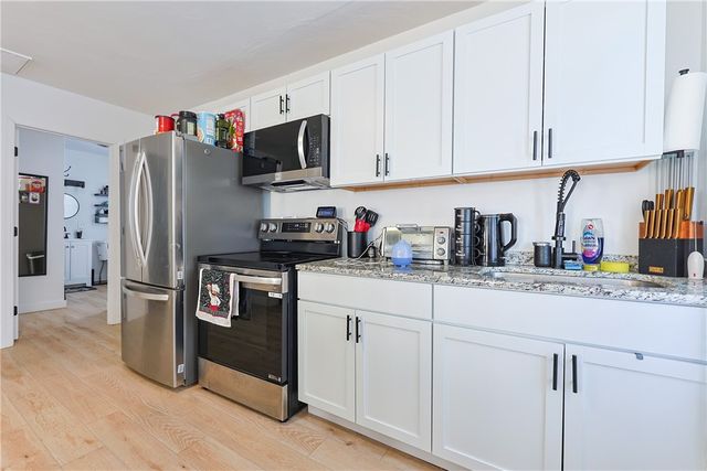 13 Bettez Street, Warwick, RI 02893