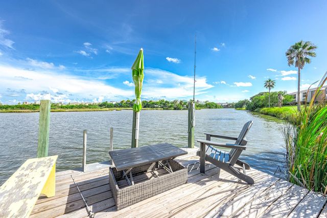 6513 Golf Crest Drive, Galveston, TX 77551