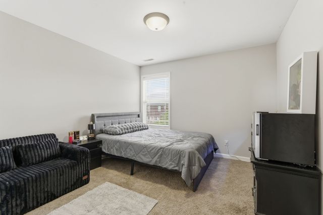 1359 Middlebury Ct, Murfreesboro, TN 37128