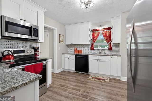 315 Cedar Lane, Fayetteville, GA 30214