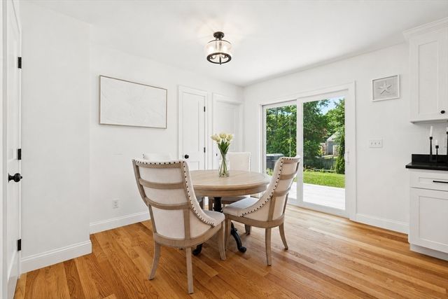 140 Broken Bow Ln, Falmouth, MA 02536