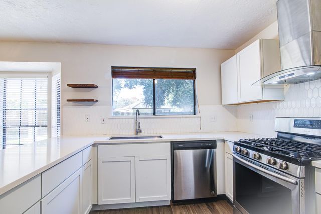 15022 Waybridge Drive, Houston, TX 77062