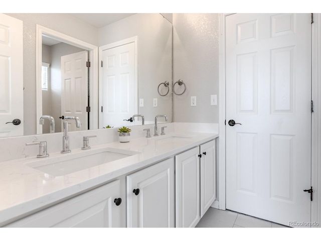 8657 Devinney St, Arvada, CO 80005