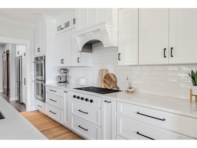 8657 Devinney St, Arvada, CO 80005