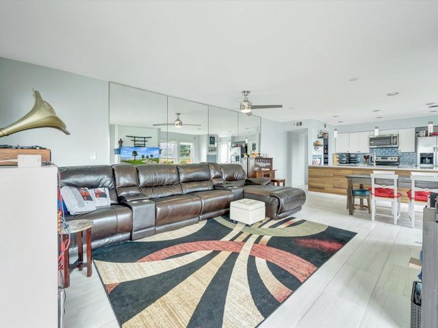 4001 Nasa Parkway 201, Seabrook, TX 77586