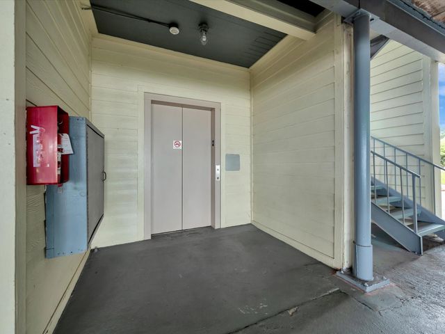 4001 Nasa Parkway 201, Seabrook, TX 77586