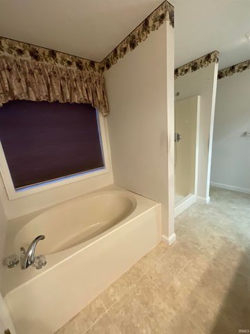 504 Meadow Lane, Ossian, IN 46777