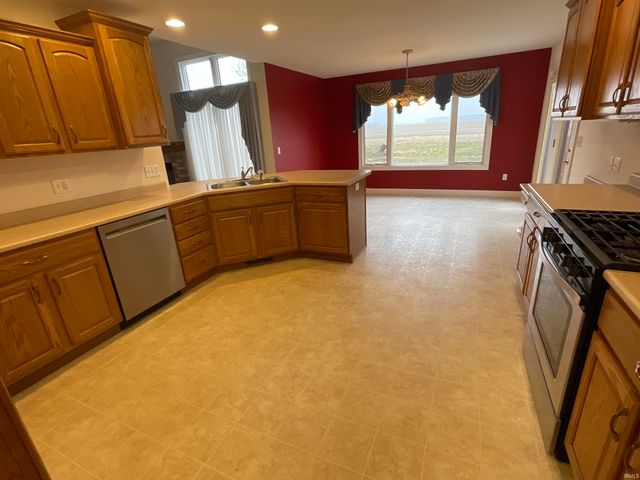 504 Meadow Lane, Ossian, IN 46777