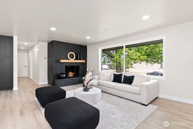 11433 SE 244th Street, Kent, WA 98030