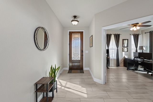 1144 Snowy Owl Drive, Alvarado, TX 76009