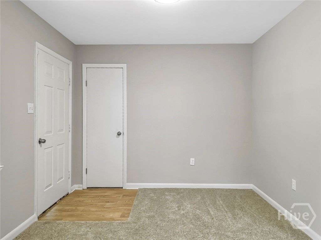 Image 13 of property listing at 3911 5th Street, Savannah, GA 31408
