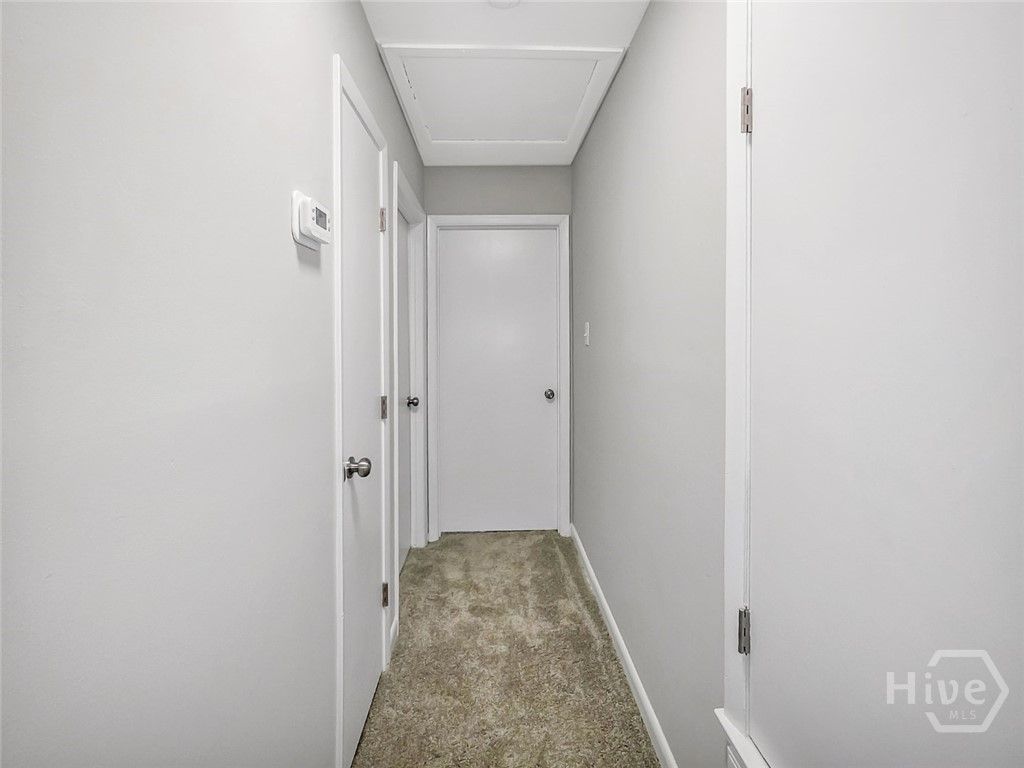 Image 15 of property listing at 3911 5th Street, Savannah, GA 31408