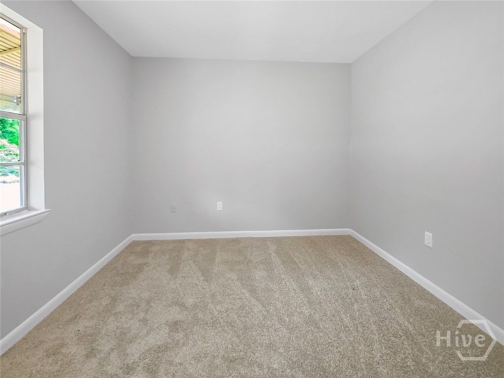 Image 23 of property listing at 3911 5th Street, Savannah, GA 31408