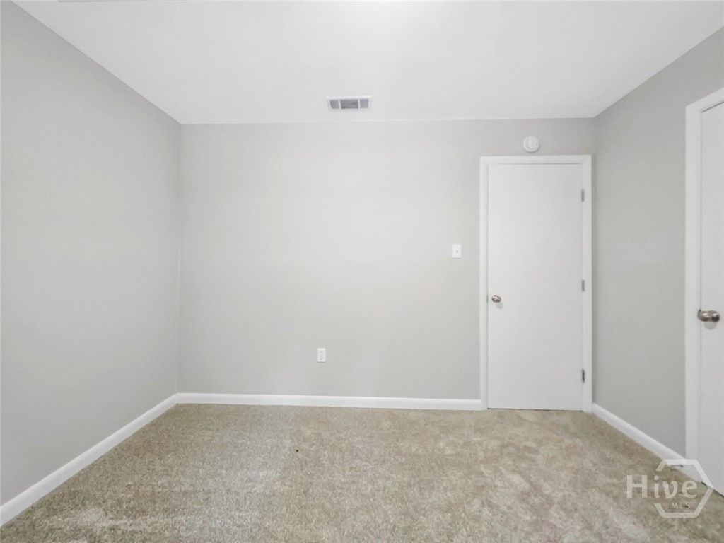 Image 25 of property listing at 3911 5th Street, Savannah, GA 31408