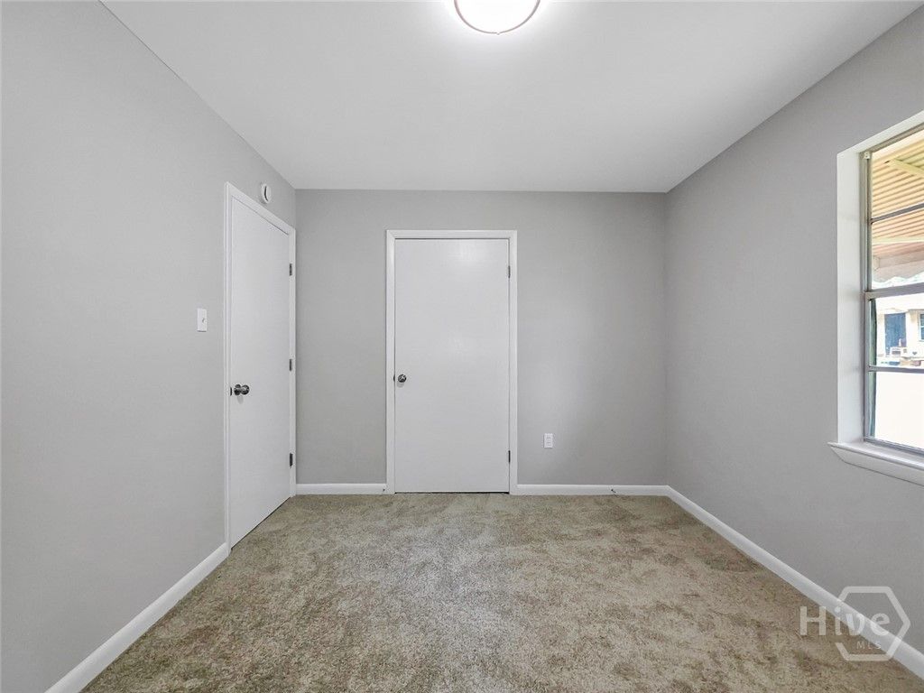 Image 26 of property listing at 3911 5th Street, Savannah, GA 31408