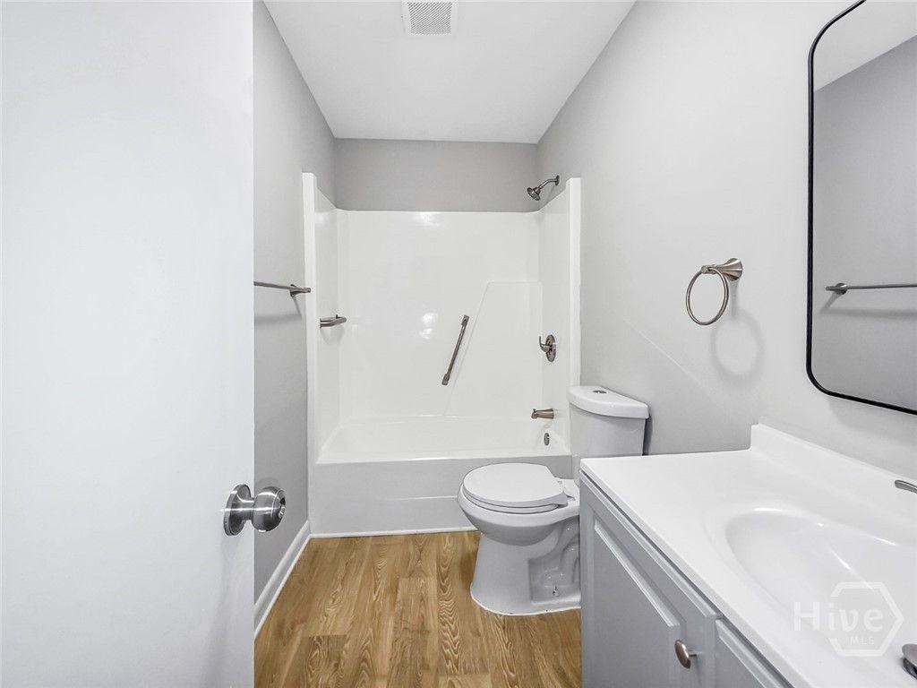 Image 28 of property listing at 3911 5th Street, Savannah, GA 31408