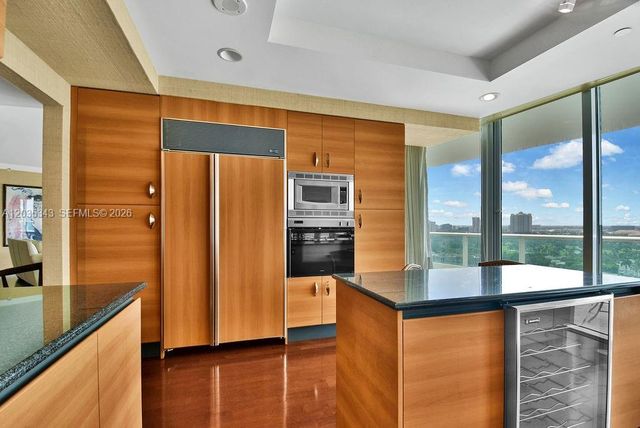 19955 NE 38th Court 1701, Aventura, FL 33180