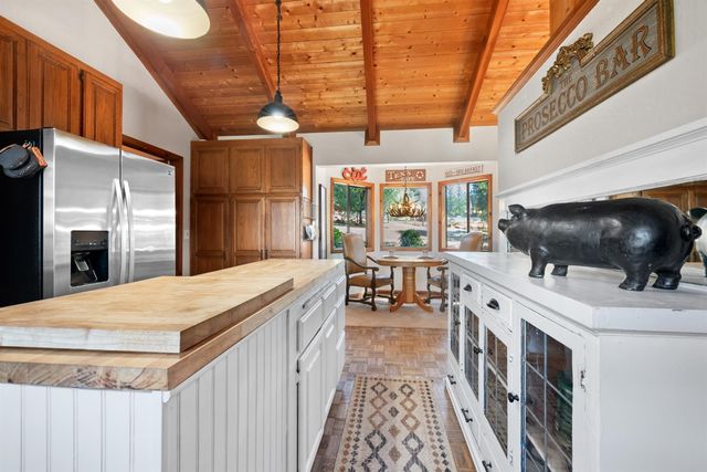 2870 Derrick Dr, Greenwood, CA 95635