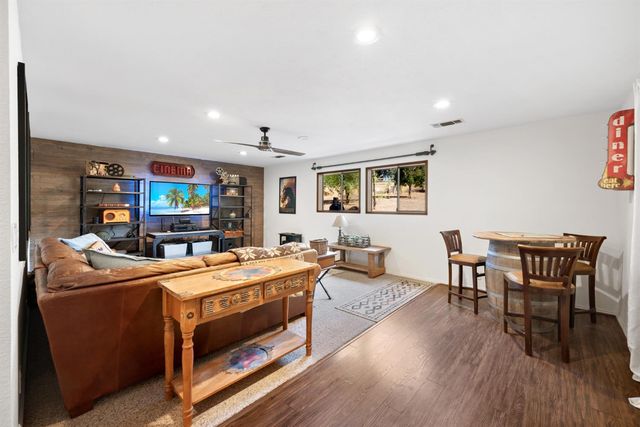 2870 Derrick Dr, Greenwood, CA 95635