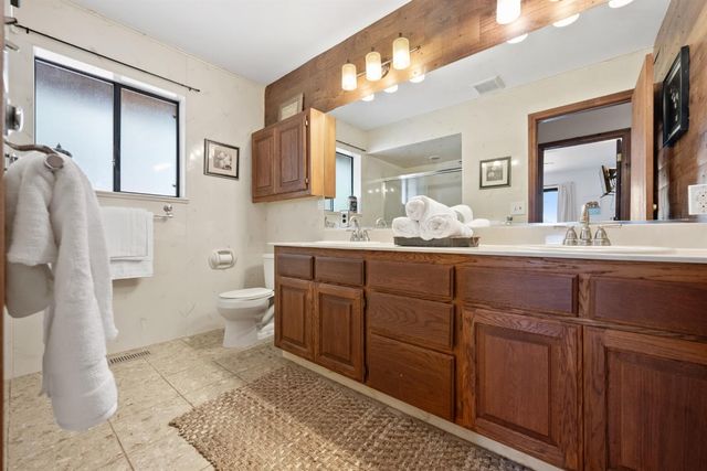 2870 Derrick Dr, Greenwood, CA 95635