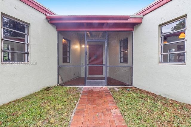 4561 NW 79th Ave, Lauderhill, FL 33351