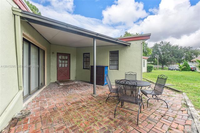 4561 NW 79th Ave, Lauderhill, FL 33351