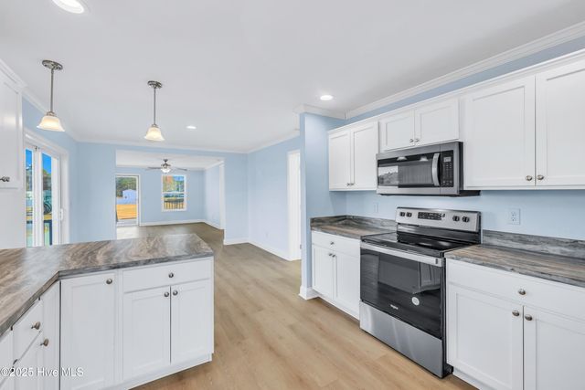 936 Willow Place SW, Calabash, NC 28467