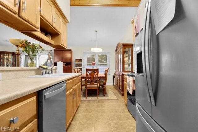 737 Michelle DR, Newport News, VA 23601