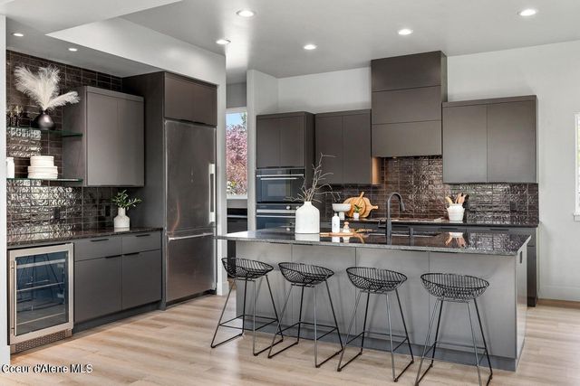 1919 E FRONT AVE, Coeur D'alene, ID 83814