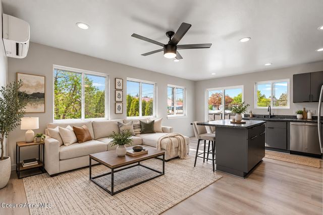 1919 E FRONT AVE, Coeur D'alene, ID 83814