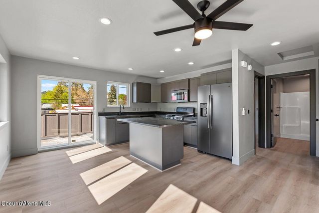1919 E FRONT AVE, Coeur D'alene, ID 83814